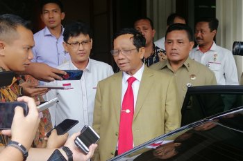 Mahfud sebutkan nama Dewas KPK berada di kantong Presiden
