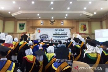 Ribuan orang antusias hadiri wisuda 1.000 tahfizh 2019