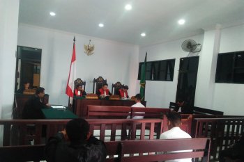 Oknum polisi terdakwa persetubuhan divonis 1,5 kurungan