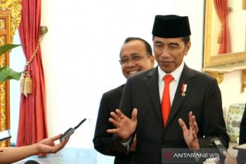 Presiden Joko Widodo pastikan kesiapan transportasi dan keamanan Natal-Tahun Baru