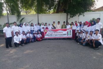 Wali Kota Baubau lepas kontingen Jumbara III ke Kolaka