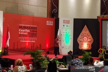 Desainer Didiet mendorong kolaborasi budaya dan industri