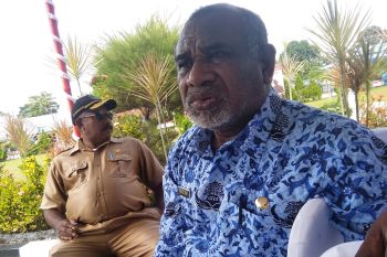 Disperindag Biak Numfor periksa gudang distributor bahan pokok