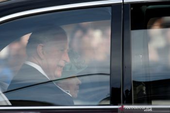 Pangeran Charles dinyatakan positif corona