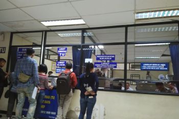 UPT Samsat OKU sediakan taman  bacaan di tempat pelayanan pajak
