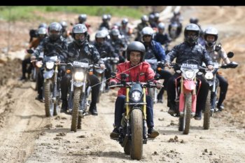 Presiden tinjau jalan Trans-Kalimantan