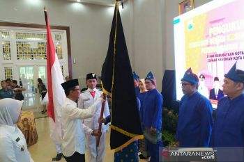 Pemkot Palembang  minta dewan kesenian kuatkan identitas kota