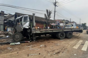 Sopir trailer dalam kecelakaan beruntun yang tewaskan tujuh orang diamankan