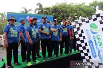 1.500 pekerja meriahkan Fun Walk BP Jamsostek cabang Makassar