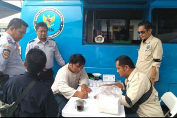 BNN bersama Dishub Provinsi Lampung tes urine sopir angkutan penumpang