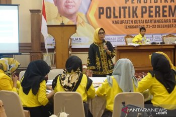 "Mother Center" dinilai menjadi solusi berdayakan perempuan