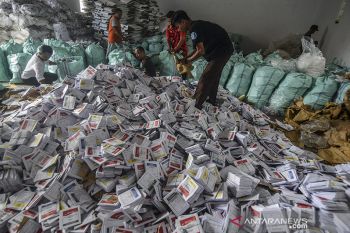 Sortir lelang surat suara