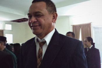 Pelaku usaha di Kota Kupang bayar THR Natal kepada karyawan