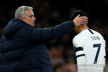 Mourinho frustrasi dengan lini pertahanan Tottenham