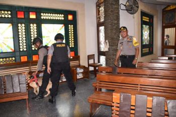 Polres Wonosobo sterilisasi gereja jelang Natal 2019