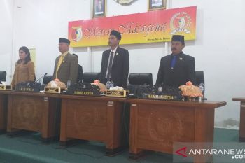 Pemkab Sigi apresiasi DPRD sahkan lima perda pada masa sidang tahun 2019-2020.
