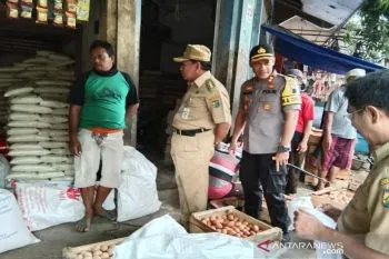 Stok kebutuhan pokok di Pekalongan dipastikan aman