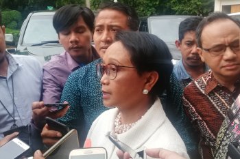 Soal Uighur, Menlu: Kita terus komunikasi dengan RRT