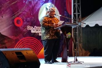 Gubernur Sultra mengajak generasi muda berkarya bangun potensi budaya
