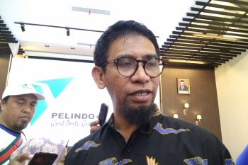 Pelindo IV urai antrean kapal tongkang di Sungai Mahakam