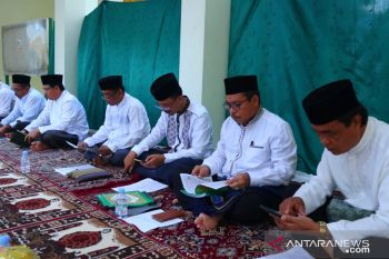 IAIN Palu sambut pergantian tahun dengan khatam Quran