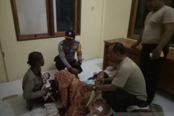 Seorang ibu melahirkan di kantor polisi saat pergantian tahun