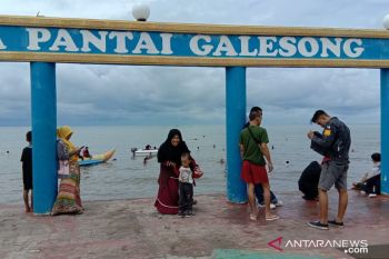 Tahun baru, tempat wisata di Takalar dipadati pengunjung