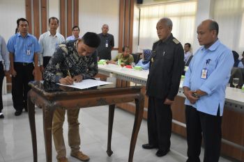 Pemkab Sleman tanda tangani 28 paket pekerjaan 2020