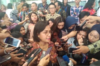 Menkeu Sri Mulyani  terus pantau kebutuhan penanganan banjir