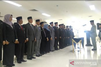 Pemko Pekanbaru lantik 43 jajaran baru. Ada anak Walikota