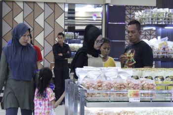 Omzet toko oleh-oleh Lampung naik pada masa libur akhir tahun