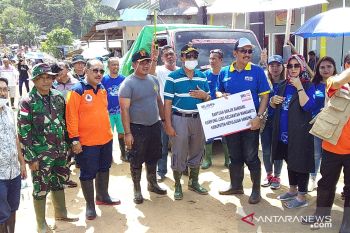 Korban bencana alam di Kabupaten Sangihe kembali terima bantuan