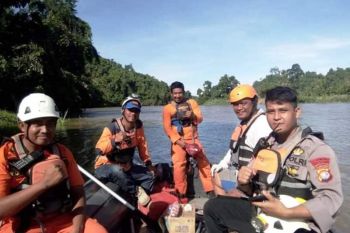 Tim SAR perluas pencarian suami istri hilang di Sungai Kelonding Mamuju