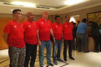 Bojan Hodak termotivasi atmosfer kompetisi sepak bola Indonesia