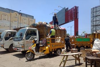 DLH Mataram membenahi rute pengangkutan sampah