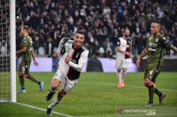 Ronaldo hattrick, Juventus hajar  Cagliari 4-0