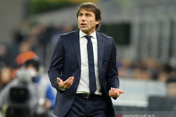 Inter beri hadiah dua gol pada Lazio, kata Conte