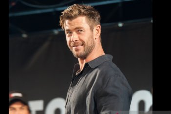 Chris Hemsworth galang dana untuk kebakaran Australia