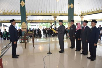 Bupati Sleman lantik 29 pejabat sehari jelang larangan mutasi