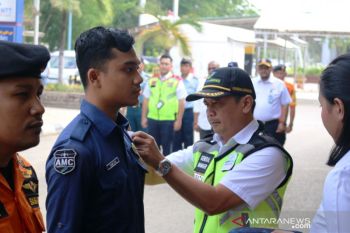 Arus mudik Natal-Tahun Baru melalui Bandara El Tari turun lima persen