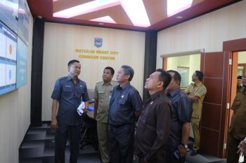 Pansus Ranperda Penyelenggaraan SPBE mengunjungi Diskominfo Mataram