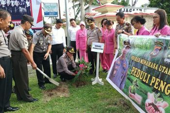Polres Minut lakukan penanaman pohon