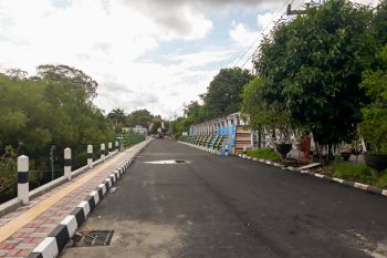Operasional Jembatan GL Zoo menunggu normalisasi pembatas jalan