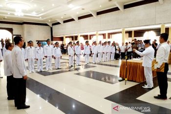 15 kades di Bartim dilantik, pelayanan dan pemberdayaan harus diutamakan