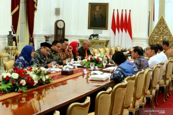 Presiden Jokowi panggil kepala daerah tekankan kerja sama tangani banjir