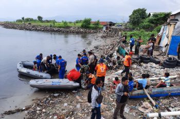 Tim gabungan lanjutkan pencarian korban hanyut