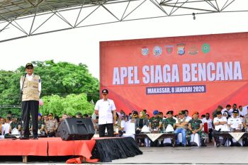 Gubernur Sulawesi Selatan  pastikan pemerintah hadir di tengah bencana