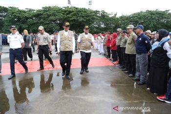 Gubernur imbau masyarakat Sulsel perbanyak doa hadapi cuaca ekstrem