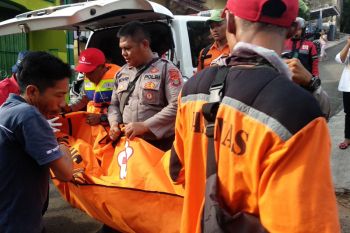 Jasad korban hanyut ditemukan di perairan laut  Serengsem