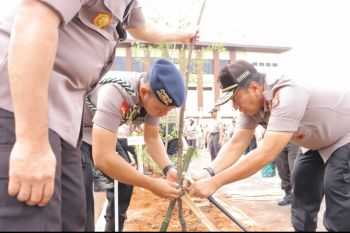 Polda Lampung gelar aksi tanam pohon untuk dukung penghijauan